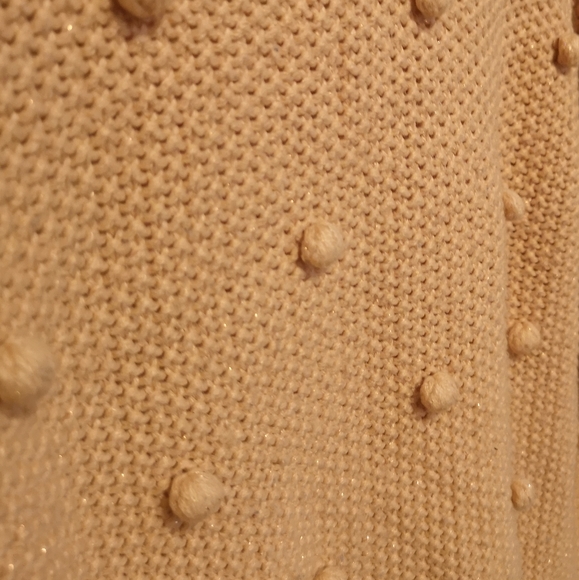 Pom-pom sweater - Picture 3 of 3